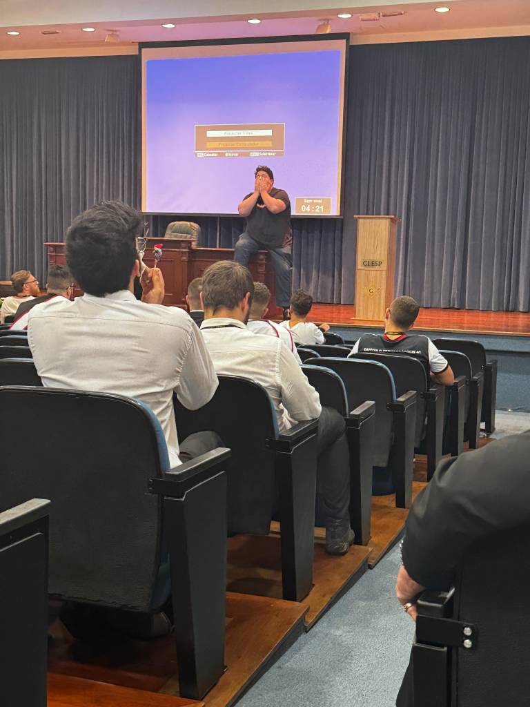 Berbardo Berro durante a oficina de interpretação