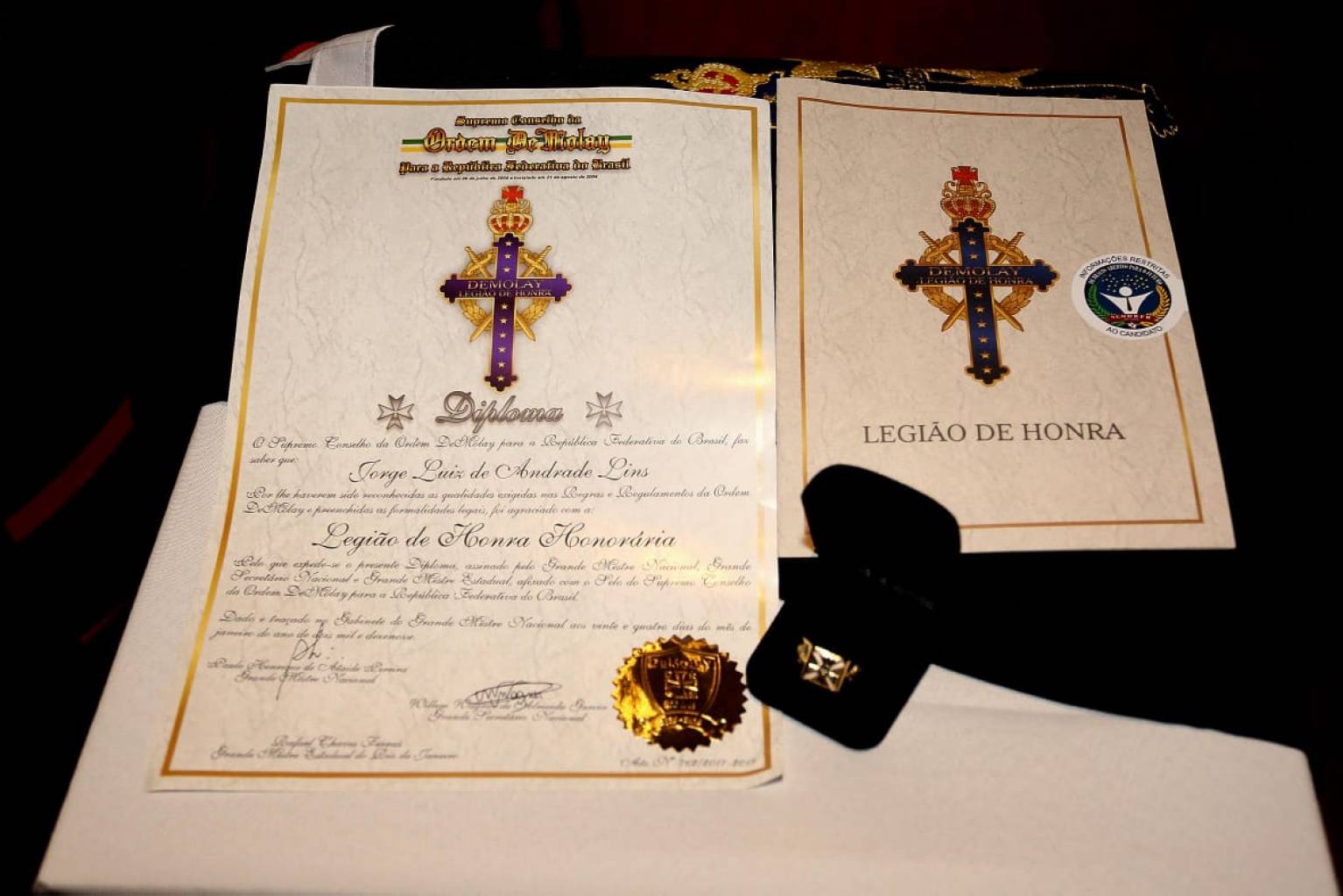 Legião de Honra de Jorge Lins no Rio de Janeiro