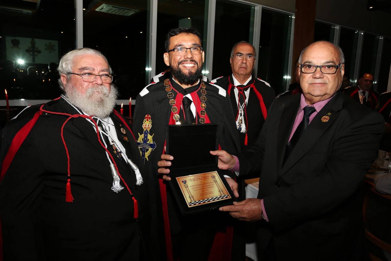 Legião de Honra de Jorge Lins no Rio de Janeiro